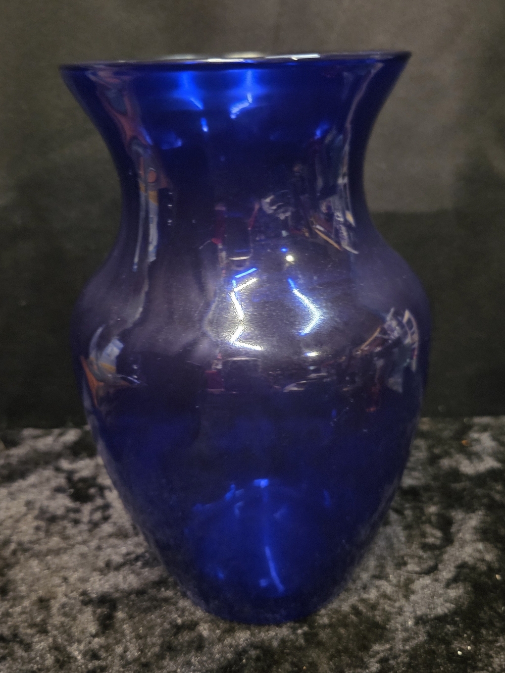 VINTAGE INDIANA GLASS Cobalt Blue 8" Flower Vase Made In USA